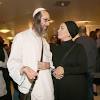 מתעוררת מעוד חלום עלייך, חלום שלא רציתי שוב אתה מופיע, עברו כמה שנים, אנחנו כבר בוגרים, משפחה וילדים ושוב אתה מופיע. 1