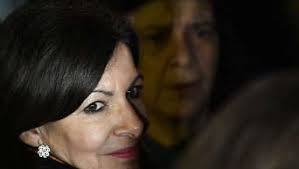 Anne hidalgo is the mayor of paris. Paris Stadt Muss Bussgeld Wegen Zu Vieler Frauen Zahlen Hidalgo Absurd Politik