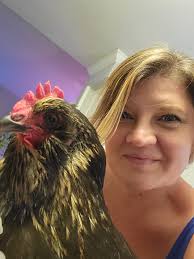 The queen and the Grackle SE Michigan ☮️💚🖤