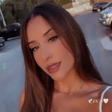 Anna Eubanks's Instagram, Twitter & Facebook