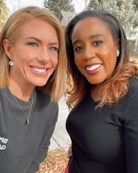 Molly Hendrickson 🎬