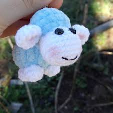 Amigurumi Pofuduk Kuzu Anahtarlik Yapimi Anahtarlik Diy Orgu Orgumodelleri Amigurumi Orgu Tig Motifleri Amigurumi
