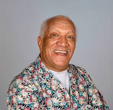 When legendary music meets comedy. បកងេ 専沢ラ 0 มหงอั හිොම්ලා Gess পयਰहબ  ออลโด Zappa ១១០ Joe's Garage 3 RECORDS 0 ত M HURIO ក 3N5I0 e หม