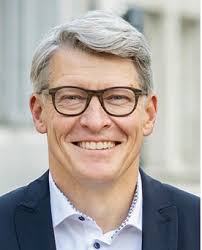 Die FDP-Fraktion des Solothurner Gemeinderats gratuliert @Stefanie Ingold  zur Wahl als Stadtpräsidentin. Wir wünschen dir viel Erfolg in der neuen  Aufgabe. Wir danken zudem @Markus Schüpbach für das enorme Engagement als  Kandidat