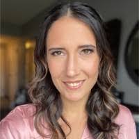 Amanda Hedges's Instagram, Twitter & Facebook