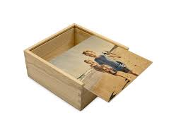 Boite Personnalisee En Bois Boite A Souvenirs Photobox Étui de téléphone portable, ou tout simplement déco de votre intérieur par des designs qui sortent de l'ordinaire ou des couleurs atypiques. boite personnalisee en bois boite a
