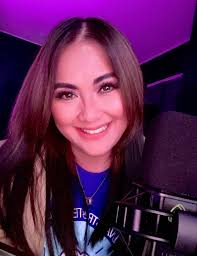 Back to my usual hairstyle… #latepost #virtualpost #backtobasics