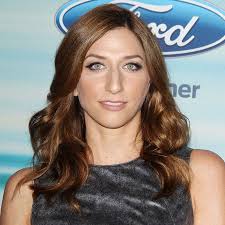 Thanks to her routine appearances, we already knew all about her. Chelsea Peretti Bio Net Worth Movies Tv Shows Married Husband Age Wiki Netflix Stand Up