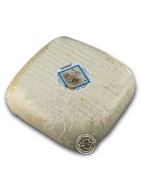 Der käse wird in der milch von kühen mallorca bauernhof auf mallorca genehmigt produziert. Quesos Prilac Kase Milchprodukte Feinkost Der Mallorquiner