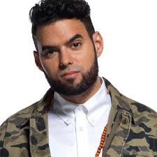 Axl Smith filosofisella tuulella