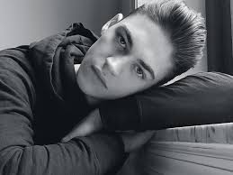 He's also playing the main character in the movie after (2019). Hero Fiennes Tiffin On Following In His Family S Footsteps