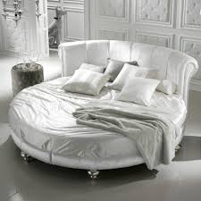 A round bed in the middle of the bedroom certainly looks refined and luxurious, and to some people beds with round shape are an extravagant caprice. Designer Italian High End Luxury Round Bed Juliettes Interiors