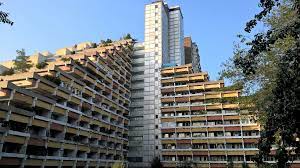 Kontakt telefon 089 95 51 07 fax 089 95 76 245 kontakt@pharaoapotheke.de hotline schnelltest bogenhausen telefon 089 92929849. Datei Pharao Haus Munchen 2018 01 Jpg Wikipedia