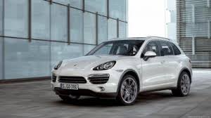 Hybrid / petrol;average consumption:3.4 l/100km (69 mpg);dimensions: Porsche Cayenne Ii V6 Technical Specs Dimensions
