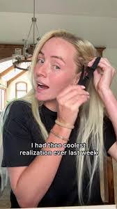 Amanda Sara's Instagram, Twitter & Facebook