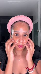 ✨ “Adiós impurezas, hola glow 🌼✨@APRILSKIN USA #APRILSKIN  #APIRLSKINskincare #calendulapeeloffmask #acnetreatment #bodycare