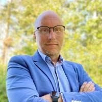 100+ "Salsman" profiles