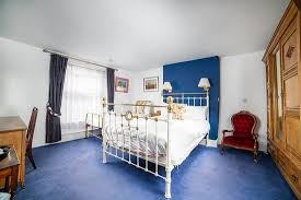 Перевод контекст gales c английский на русский от reverso context: Cottage 21 A Fantastic Little Find Review Of Gales Wine Bar Llangollen Wales Tripadvisor