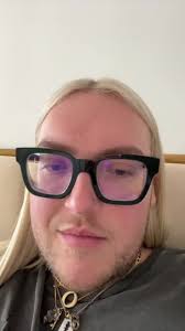 Alex Reibold Hairstylist