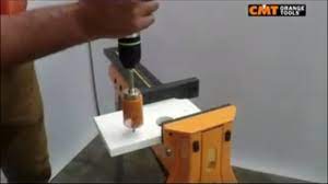 Video Tutorial Sulla Lavorazione Della Sega A Tazza Su Corian Segaatazza Segheatazza Corian Holesaw Cmt Www Tooltarget C Tazze Tutorial Lavorare Il Legno