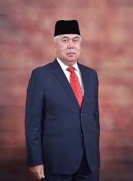 Tunku ismail sultan ibrahim was born on june 30 1984, in johor bahru, to ibrahim ismail of johor and raja zarith sofia. Portal Rasmi Maik The Profile Of Yang Berhormat Mulia Tengku Yang Dipertua