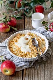 Apfel Crumble Rezept Apfel Crumble Einfach Und Schnell Gemacht Und Dabei Noch Sehr Lecker Der A In 2020 Crumble Recipe Apple Crumble Recipe Easy Apple Crisp Recipe