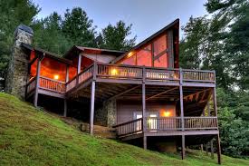 This is our list of vacation rental cabins and homes in north georgia and western north carolina that are pet friendly. Mountain High Lodge In Blue Ridge North Ga Cabin Rental
