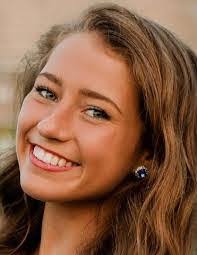 Elsa Jorgensen's Instagram, Twitter & Facebook