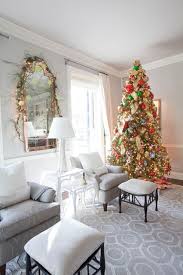 16 Brilliant Ideas How To Decorate Your Living Room For Christmas With Images Christmas Living Rooms Living Room Ideas For Christmas Christmas Room Decor