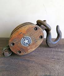 Antique Small Wood Pulley Boston Lockport Block Co Maritime Pulley Wood Boat Pulley Marine Block And Tackle How To Antique Wood Antiques Block And Tackle