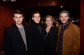 Mon bébé streaming, est un film français réalisé par lisa azuelos, sorti en 2019. La Fratrie Belmondo Reunie A L Avant Premiere Du Film Mon Bebe
