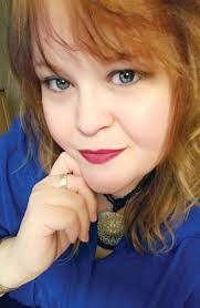 Amy Dray's Instagram, Twitter & Facebook