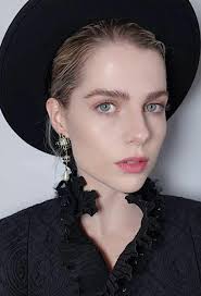 35 个Lucy 点子| 美容化妆, 全妆, 妆容