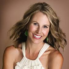 Shannon Blas's Instagram, Twitter & Facebook