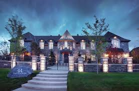 Celebrity Houses And Mansions Rich People Mansions African Mansions For Sale Luxurious French Country Ca Mansions Mansions Luxury Million Dollar House