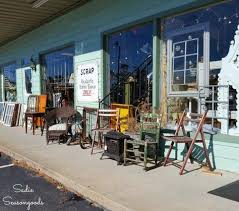 Columbia Sc Best Antiques Vintage Consignment And Thrift Stores Moving To South Carolina South Carolina Travel Columbia South Carolina