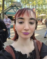 Would it be possible to get rid of my necklace (or extend it) and change  the background with some flowers please?