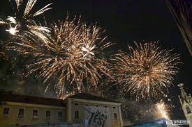 Check spelling or type a new query. Spectacol De Artificii In Cadrul Alba Fest 2018 Cel Mai Asteptat Eveniment Al Anului De La Alba Iulia Ziarul Unirea