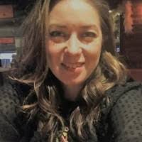 Vanessa Connell's Instagram, Twitter & Facebook