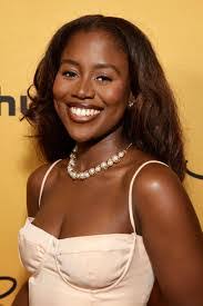 Renee Harrison's Instagram, Twitter & Facebook