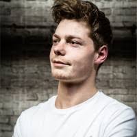 Julian Horst's Instagram, Twitter & Facebook