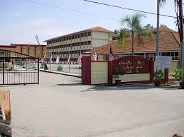 Pada mama sekolah ni mmg menjadi pilihan sebab ia menggabungkan silibus sekolah kebangsaan dan sekolah agama dalam satu sesi. Sekolah Rendah Agama Di Selangor Perokok M