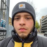 Daniel Vinas's Instagram, Twitter & Facebook