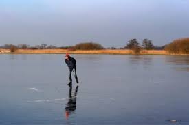 Gemeenten waar normaal veel burgemeester rob bats riep mensen eerder al op in hun eigen gemeente te gaan schaatsen. Udlngy4bs1ilcm