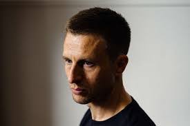 Noel Anders's Instagram, Twitter & Facebook