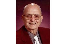 Steve Lashley's Instagram, Twitter & Facebook