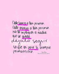 Fluye Con La Vida No Gastes Energia Contracorriente Si Es De Ser Sera Sin Esfuerzo Linda Noche Frases Motivacionales Frases De Palabras Frases Positivas