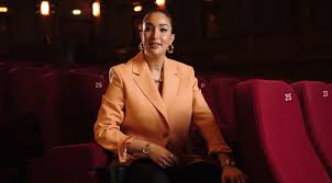 Bekijk alle shows en filmpjes terug van de oudejaarsconferences. Hqrrxj0blhvgnm