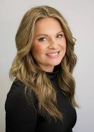 Heather Rau's Instagram, Twitter & Facebook