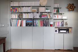 Cette entreprise qualifiée dans la menuiserie, vous proposera d'étudier votre projet, notamment la création de votre bibliothèque avec des bois issus d'une sélection rigoureuse au besoin de la création de votre futur. Une Bibliotheque Sur Mesure Le Tuto Deedee